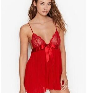 Women’s Victoria Secret Red Lace and chiffon Pleated Babydoll Lingerie sz Large